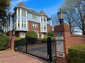 239-301 New Bern Pl in Raleigh, NC - Building Photo