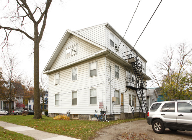 721 Catherine St in Ann Arbor, MI - Foto de edificio - Building Photo