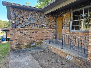 5505 Crescent Dr in North Little Rock, AR - Foto de edificio - Building Photo
