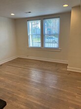 1322 T St SE, Unit #1 in Washington, DC - Foto de edificio - Building Photo