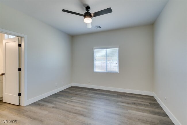 property at 1912 Carver Ave