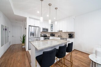 224 Park Ave in Hoboken, NJ - Building Photo - Building Photo