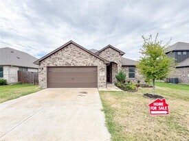 365 Paloma St in Weatherford, TX - Building Photo