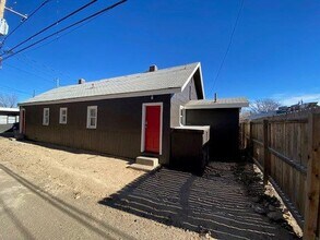 105 N Public Rd, Unit C in Lafayette, CO - Foto de edificio - Building Photo