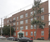 109-05 120th Street in Jamaica, NY - Building Photo - Building Photo