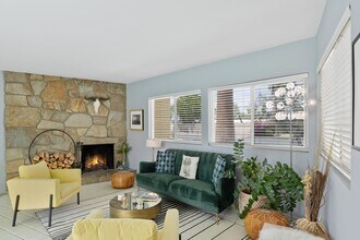 74533 Peppertree Dr in Palm Desert, CA - Building Photo - Building Photo