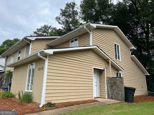 1717 Wynndowne Trail in Smyrna, GA - Building Photo - Building Photo