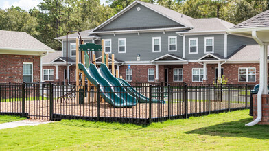 Havenwood Gardens in Cochran, GA - Building Photo - Building Photo