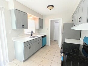 2427 Chase Ave in Sanford, FL - Building Photo - Building Photo