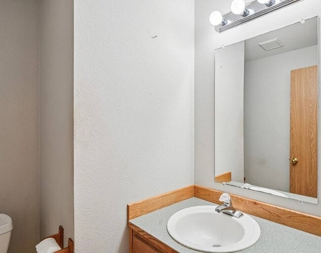 15714 NE 93rd St in Vancouver, WA - Building Photo - Building Photo