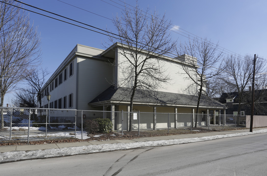 Millette Manor in Nashua, NH - Building Photo