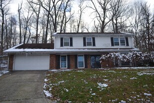 1218 Constitution Dr in Louisville, KY - Building Photo