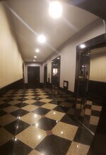 111 W Maple St, Unit 2504 in Chicago, IL - Building Photo - Building Photo