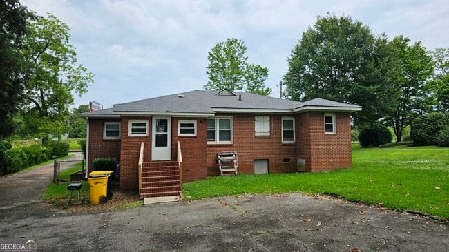 510 N Lee St in Forsyth, GA - Building Photo - Building Photo