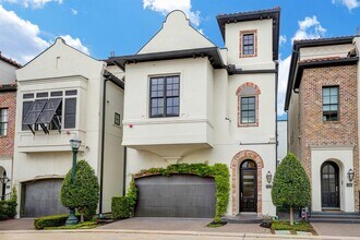 30 Southside Cir in Houston, TX - Building Photo - Building Photo