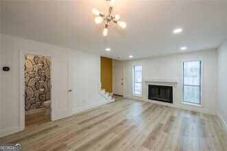200 River Mill Cir in Roswell, GA - Building Photo - Building Photo