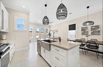 3703b Bolin Rd in Houston, TX - Building Photo - Building Photo