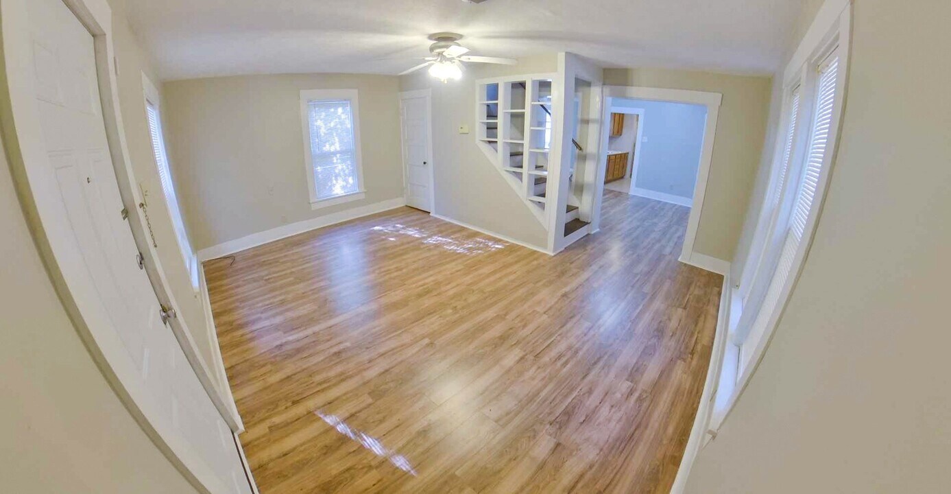 1318 Houston St in Manhattan, KS - Building Photo