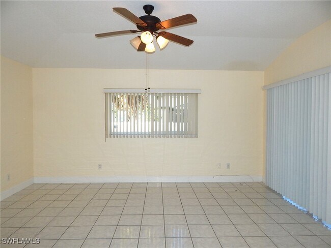 property at 424 SW 38th Pl
