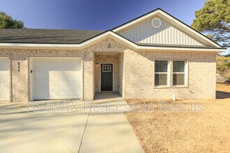 655 N Genevieve Ave in Fayetteville, AR - Building Photo - Building Photo