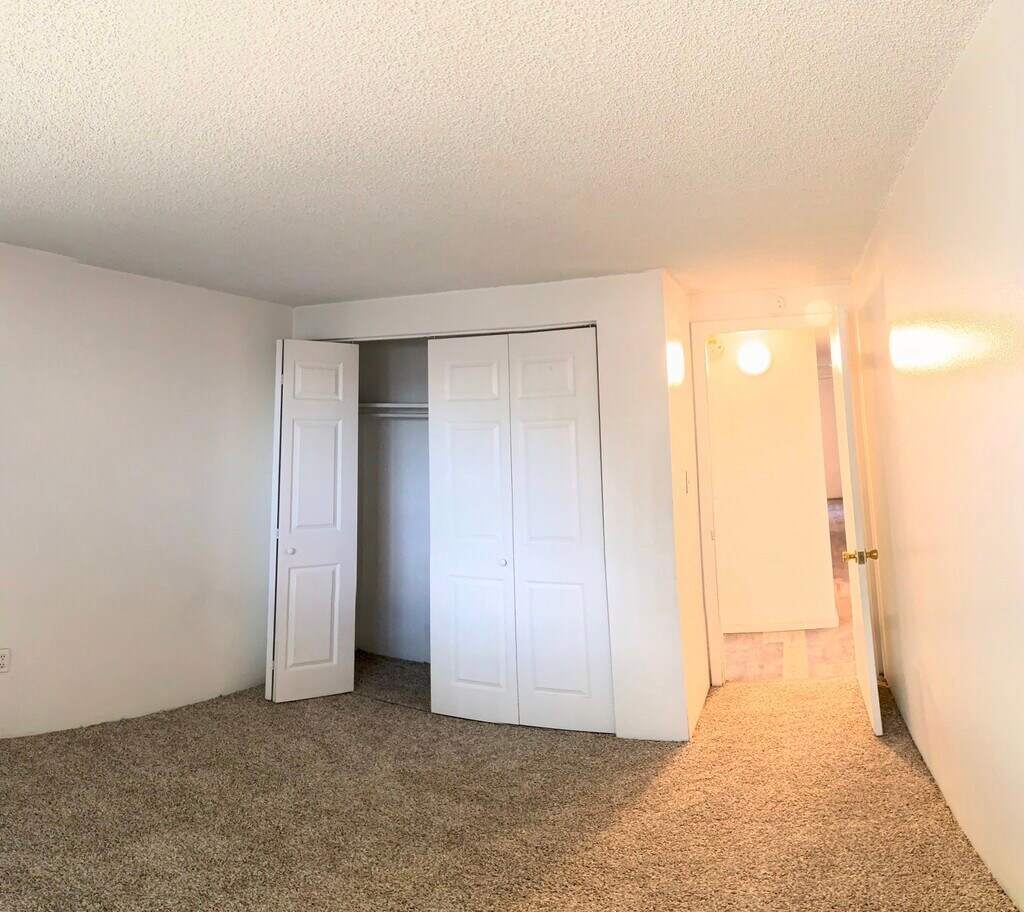 Mohawk Green Apartments Boulder, CO Apartments