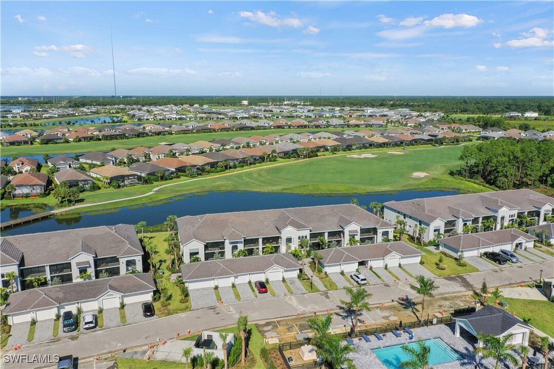 43992 Boardwalk Loop in Punta Gorda, FL - Foto de edificio