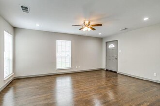 3324 Inwood Rd in Dallas, TX - Building Photo - Building Photo
