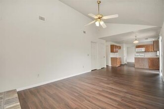 17210 Colony Creek Dr in Spring, TX - Building Photo - Building Photo