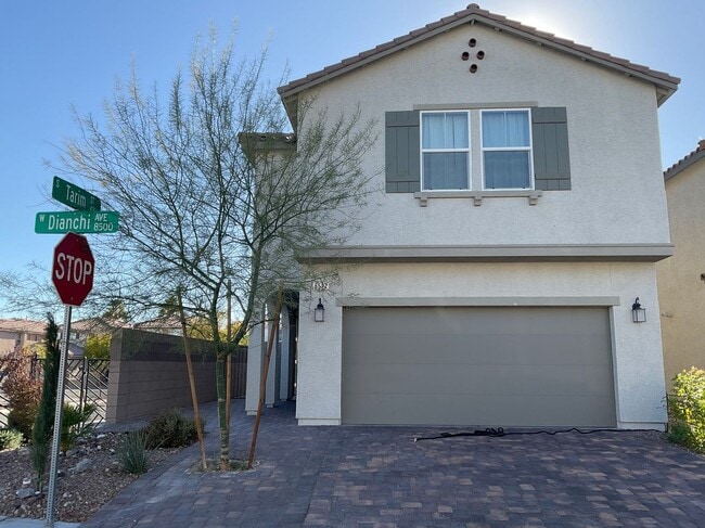 8527 Dianchi Ave in Las Vegas, NV - Building Photo - Building Photo