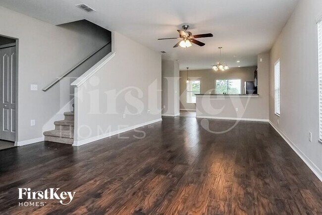 1039 Seminole Sky Dr in Ruskin, FL - Building Photo - Building Photo