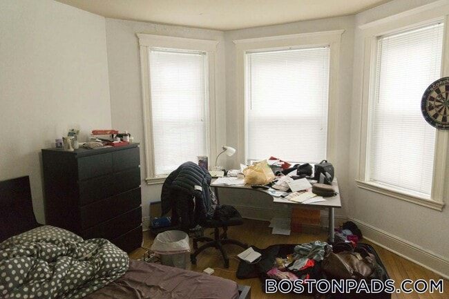 137 Park Dr, Unit 9 in Boston, MA - Building Photo - Building Photo