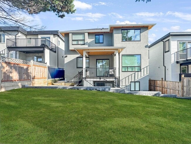 1695 167 St in Surrey, BC - Building Photo - Building Photo