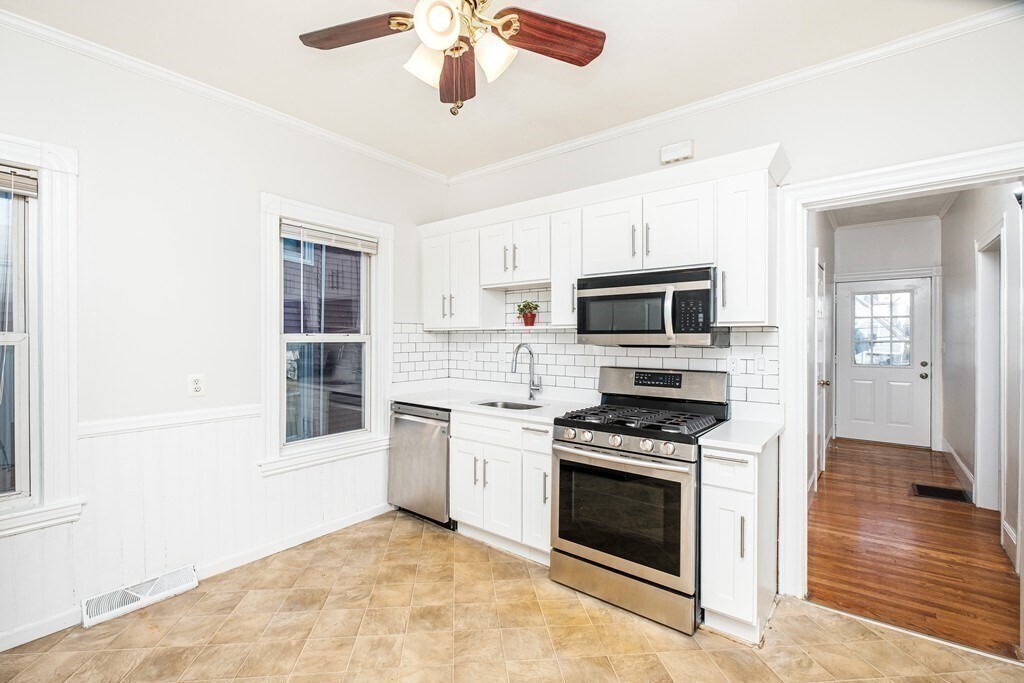 14 Edith Ave in Everett, MA - Building Photo