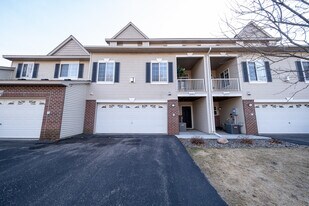 18283 Key W Ct in Lakeville, MN - Building Photo