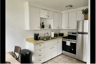 3428 S 300 E, Unit Apt 4 in South Salt Lake, UT - Foto de edificio - Building Photo