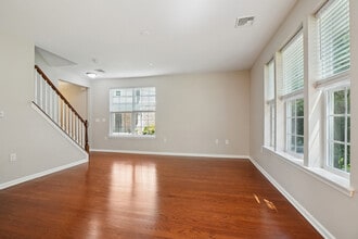 401 Waterview Ct in Cedar Knolls, NJ - Building Photo - Building Photo