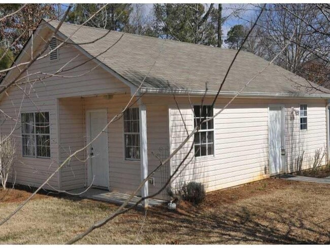 property at 3425 Century Dr