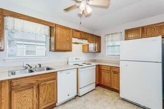 1010 Durgin Way in Pensacola, FL - Building Photo - Building Photo