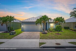 3720 Alamanda Key Dr in Melbourne, FL - Building Photo