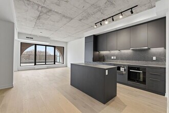 761 Queen St E in Toronto, ON - Building Photo - Building Photo