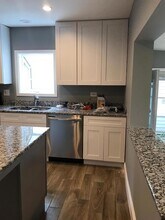 303 E Hawthorne Dr, Unit 206 in Round Lake Beach, IL - Building Photo - Building Photo