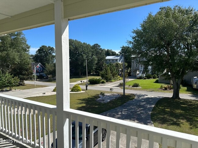 149 Sunset Dr in Cedar Point, NC - Building Photo - Building Photo