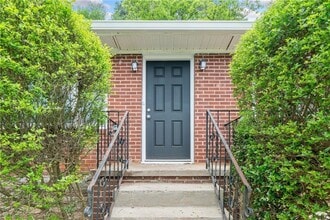 2078 Olive Springs Rd SE in Marietta, GA - Building Photo - Building Photo