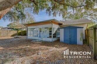 1906 Radcliffe Dr N in Clearwater, FL - Building Photo - Building Photo