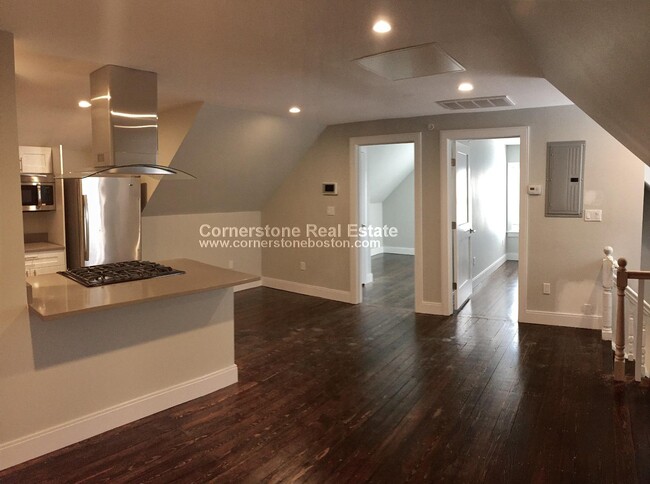 19 Dorset St, Unit 3