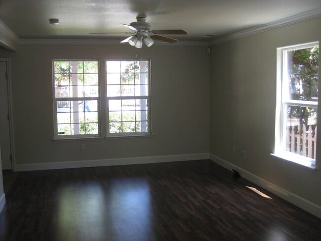 1240 W 3rd St in Chico, CA - Building Photo - Building Photo