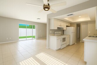 4532 SW 8th Pl in Cape Coral, FL - Building Photo - Building Photo