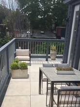 22 Sussex St in Boston, MA - Foto de edificio - Building Photo