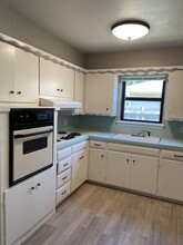 828 N Berry Rd in Norman, OK - Building Photo - Building Photo