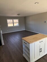 3958 N Edgemoor St in Bel Aire, KS - Foto de edificio - Building Photo